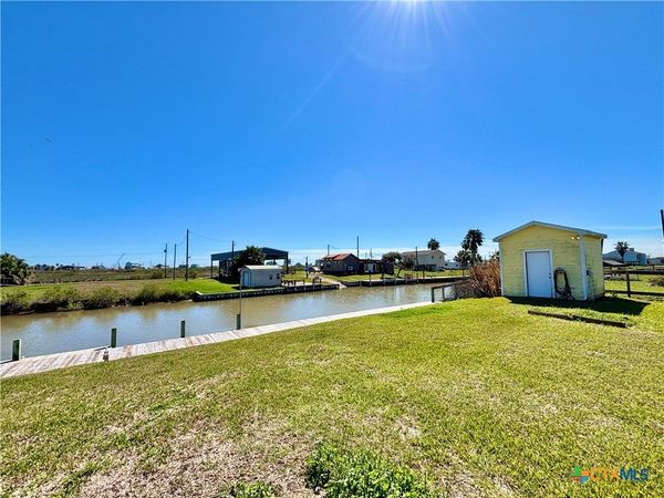 355 County Road 202 , Sargent, TX 77414