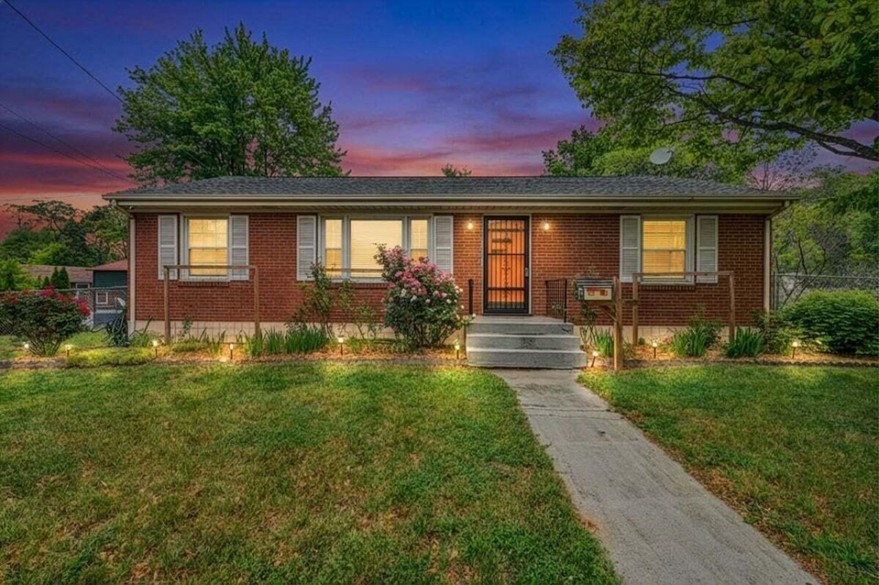 5001 Hildebrand Rd Nw, Roanoke, VA 24012 Main Photo