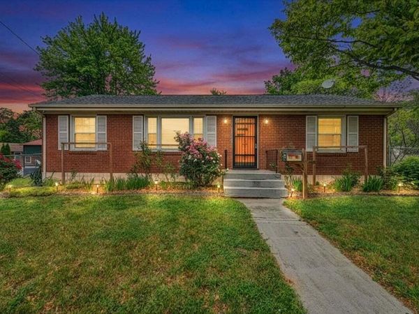5001 Hildebrand RD NW, Roanoke, VA 24012