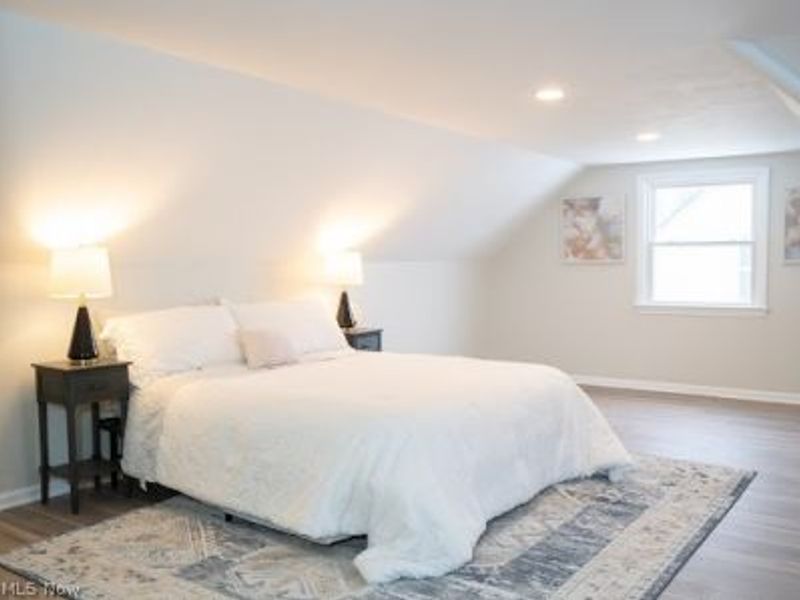 1662 Hawthorne Drive, Mayfield Heights, OH 44124 Photo 16