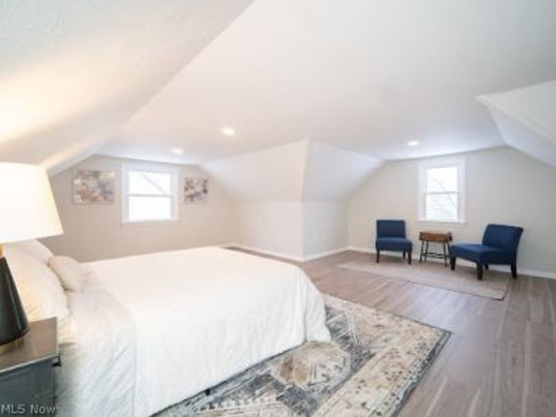 1662 Hawthorne Drive, Mayfield Heights, OH 44124 Photo 17