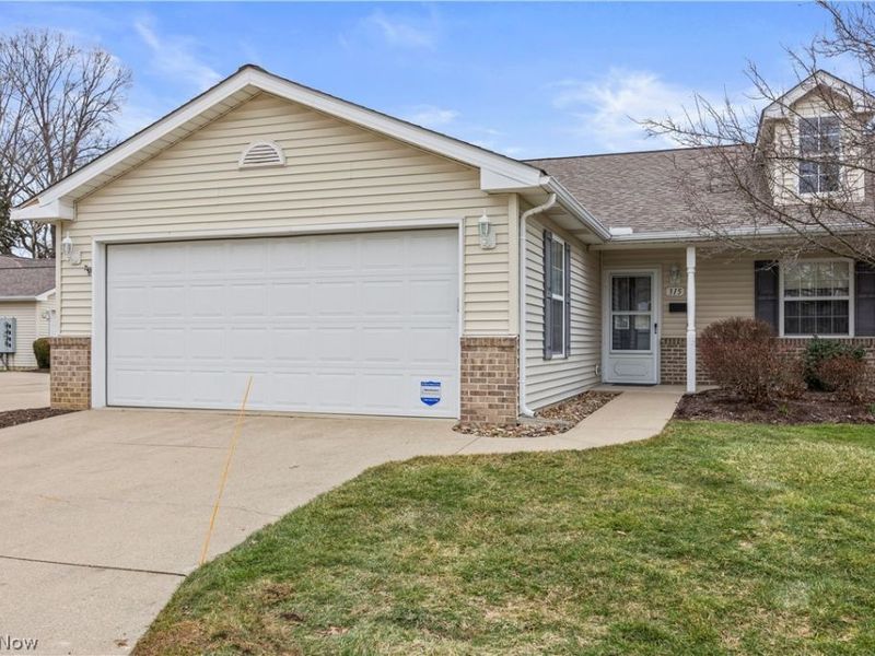 315 W Glen, Elyria, OH 44035 Photo 2