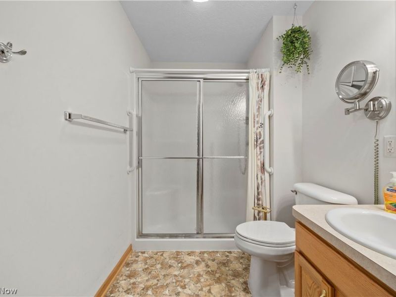 315 W Glen, Elyria, OH 44035 Photo 26