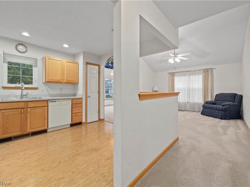 315 W Glen, Elyria, OH 44035 Photo 4