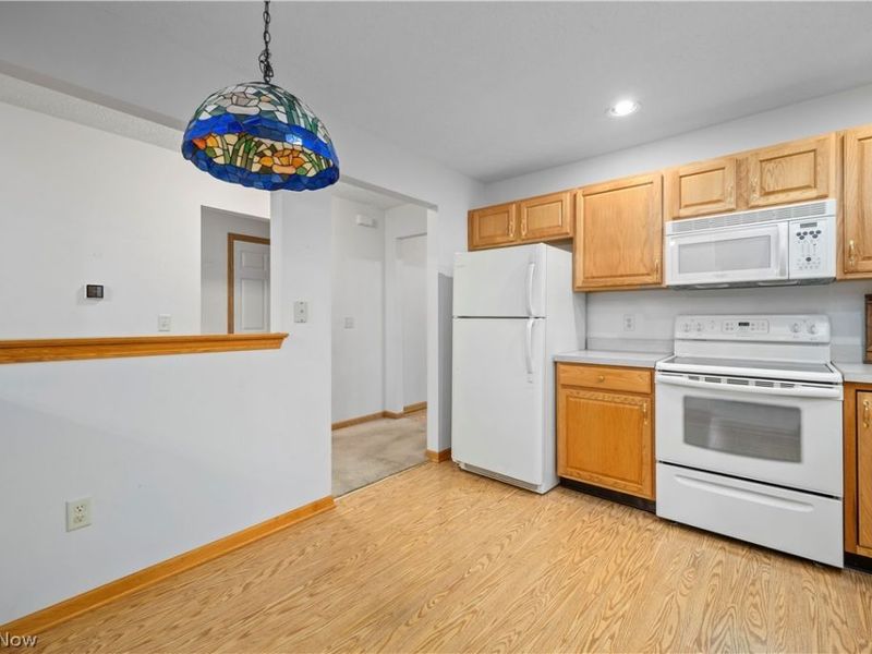 315 W Glen, Elyria, OH 44035 Photo 8