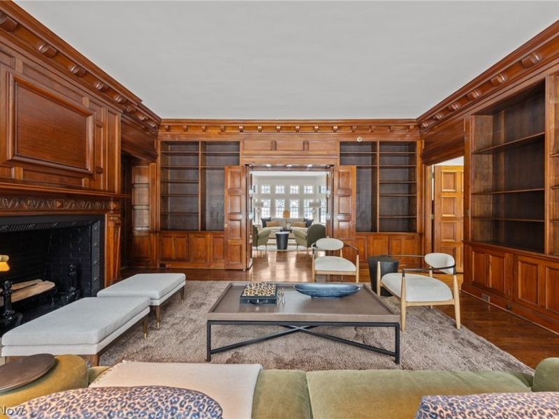 2965 Fairmount Boulevard, University Heights, OH 44118 Photo 9