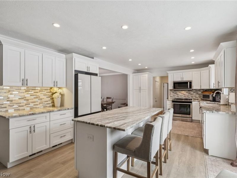 17116 Northbrook Trail, Chagrin Falls, OH 44023 Photo 8