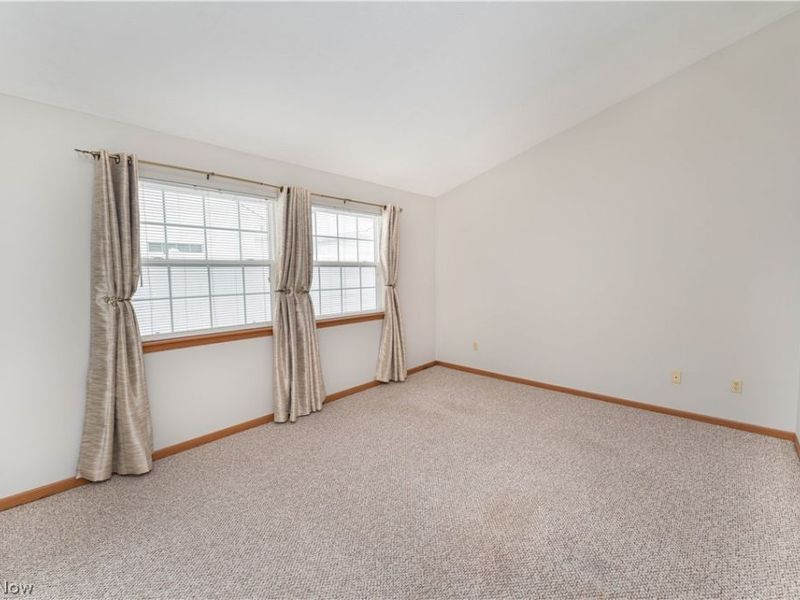 695 N Creek Drive, Painesville Township, OH 44077 Photo 12