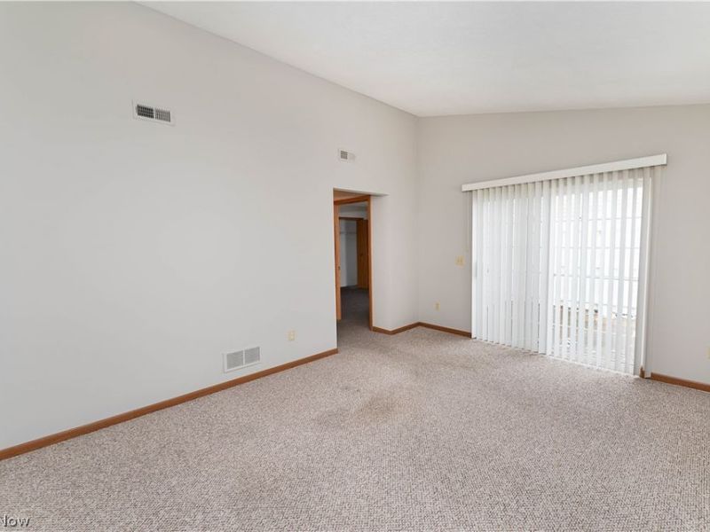 695 N Creek Drive, Painesville Township, OH 44077 Photo 13