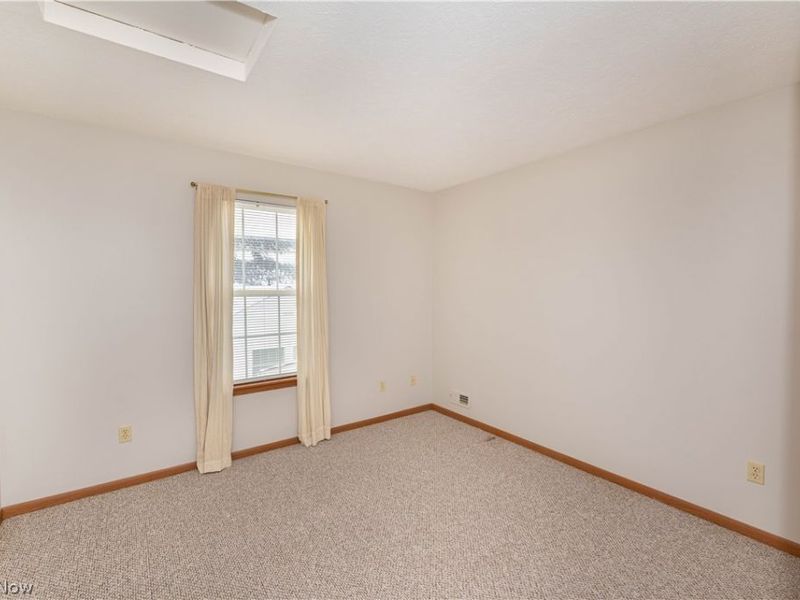 695 N Creek Drive, Painesville Township, OH 44077 Photo 25