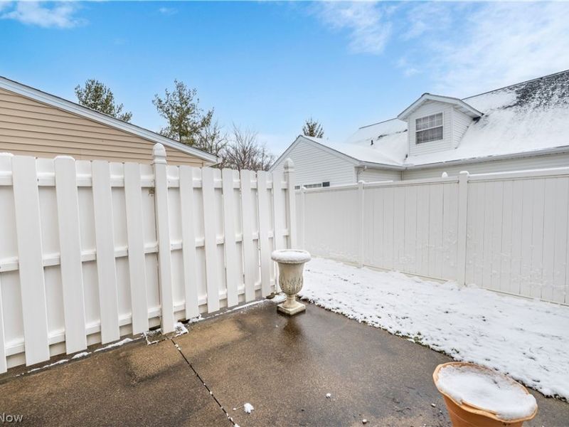 695 N Creek Drive, Painesville Township, OH 44077 Photo 29