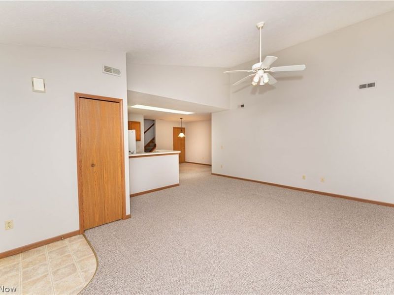 695 N Creek Drive, Painesville Township, OH 44077 Photo 4