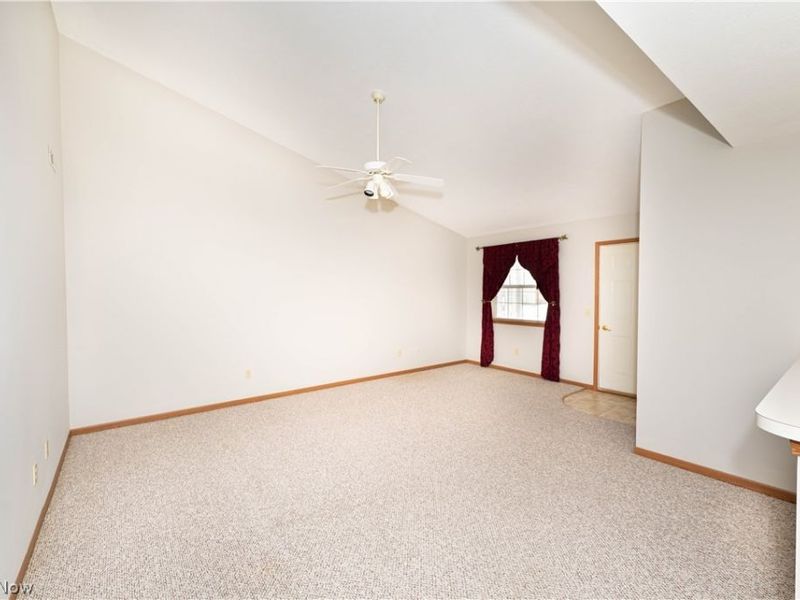 695 N Creek Drive, Painesville Township, OH 44077 Photo 6