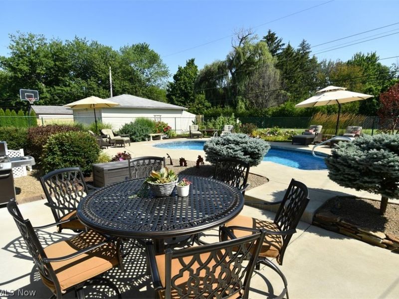 21801 Briarwood Drive, Cleveland, OH 44126 Photo 38