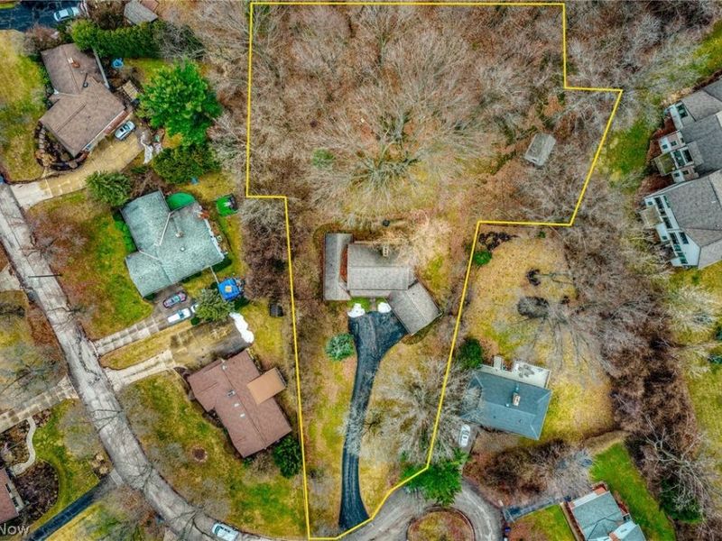 3492 Glen Allen Drive, Cleveland, OH 44121 Photo 3