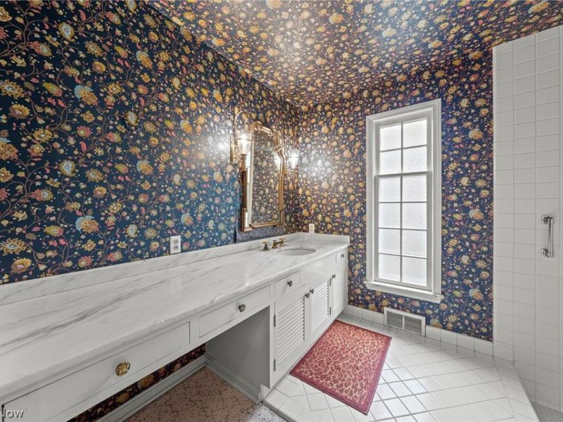 3492 Glen Allen Drive, Cleveland, OH 44121 Photo 31