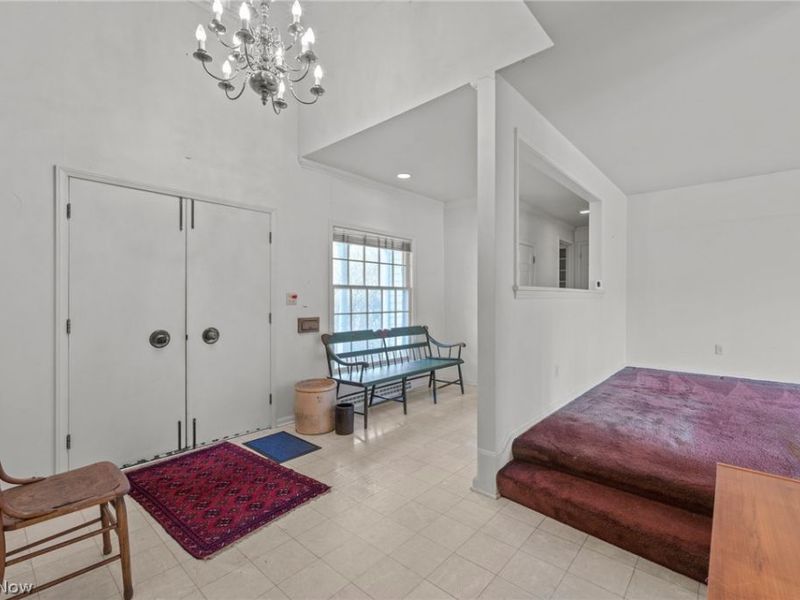 3492 Glen Allen Drive, Cleveland, OH 44121 Photo 6