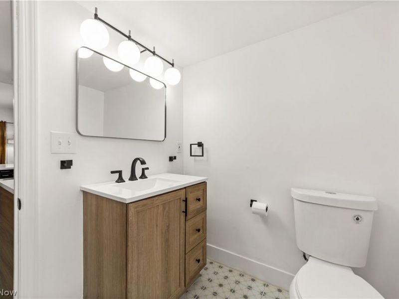 3348 Meadowbrook Boulevard, Cleveland, OH 44118 Photo 15