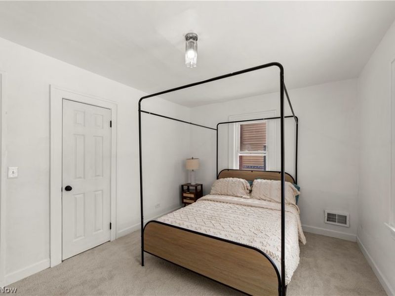 3348 Meadowbrook Boulevard, Cleveland, OH 44118 Photo 27