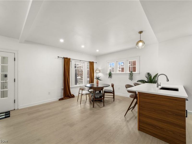 3348 Meadowbrook Boulevard, Cleveland, OH 44118 Photo 7