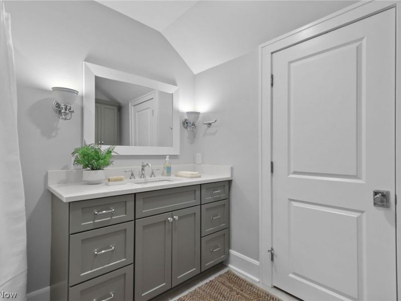 19558 Battersea Boulevard, Rocky River, OH 44116 Photo 35