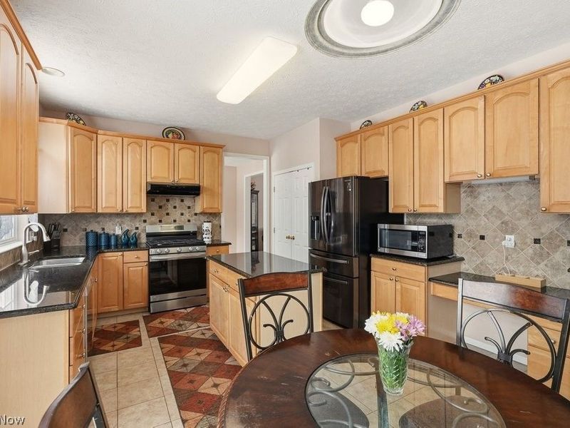 7444 Meadow Brooke Way, Northfield, OH 44067 Photo 10