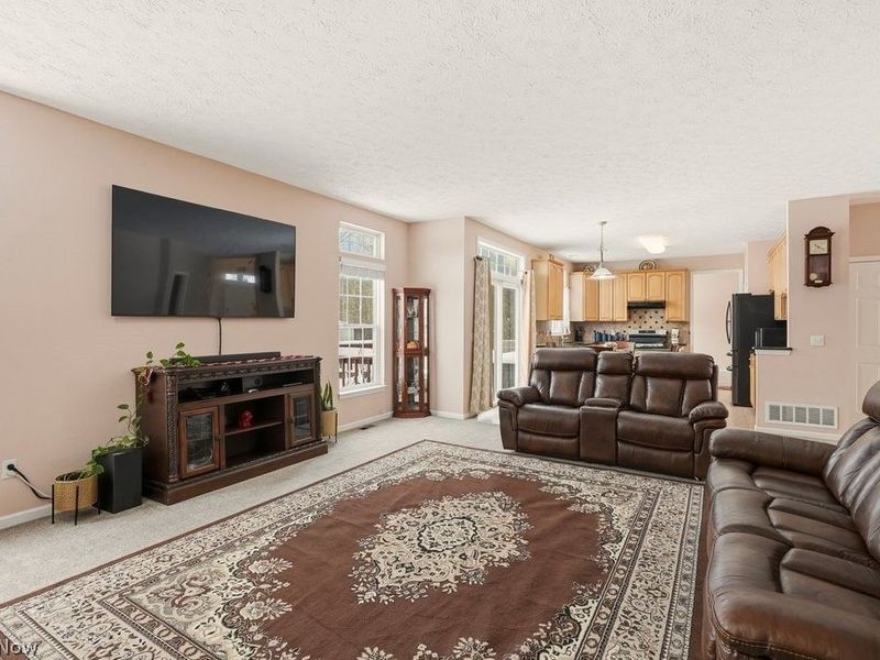 7444 Meadow Brooke Way, Northfield, OH 44067 Photo 16