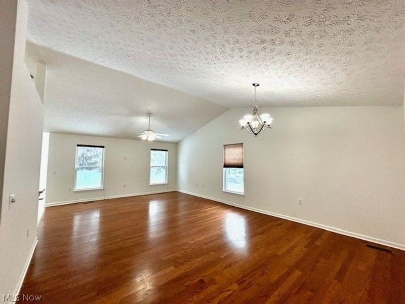 5302 Spruce Pointe Lane, Brunswick, OH 44212 Photo 7