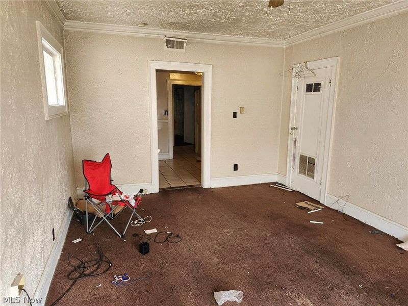 881 Eddy Road, Cleveland, OH 44108 Photo 8