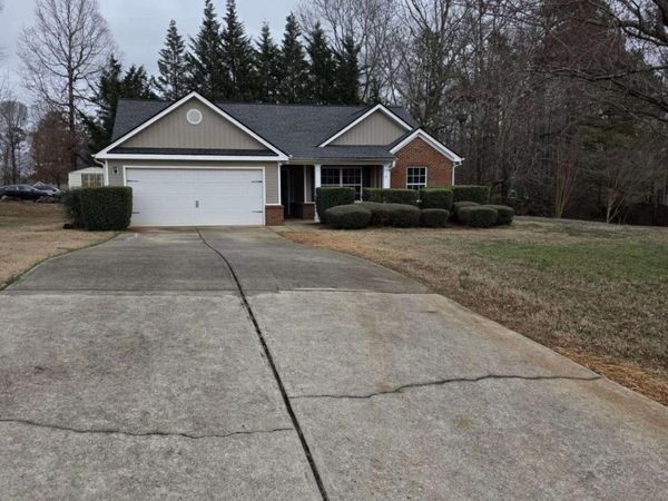 2504 Marixa Drive, Statham, GA 30666