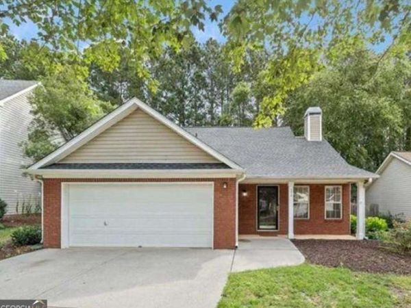 172 Stoneforest Drive, Woodstock, GA 30189