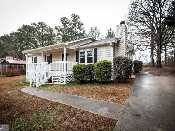 106 Village Drive, Hiram, GA 30141