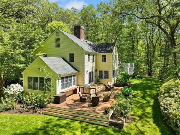 63 Claypit Hill Rd, Wayland, MA 01778