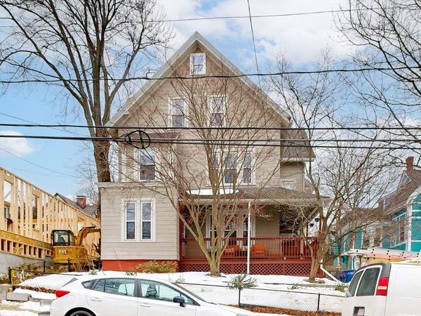 31 Vinal Ave, Unit 2, Somerville, MA 02143