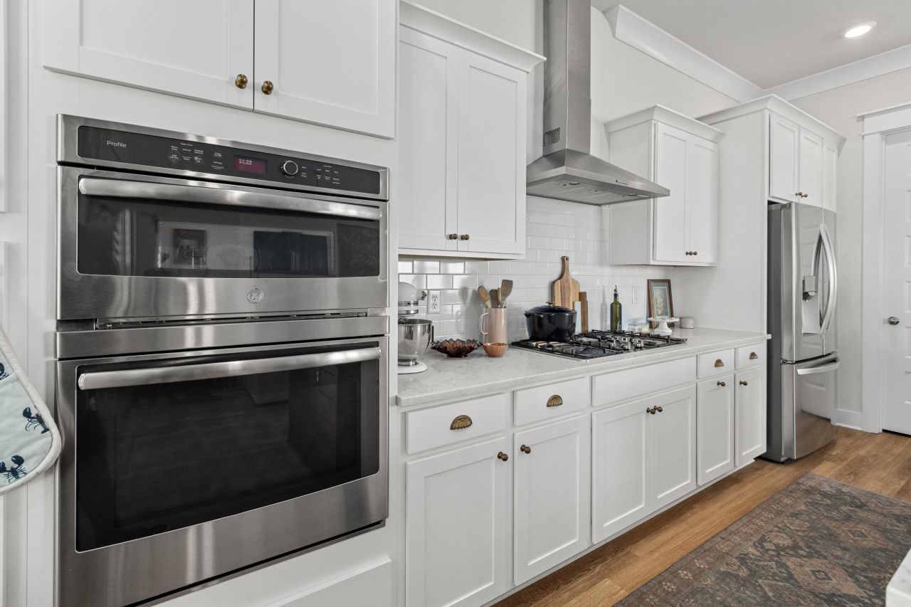 2810 Pinelog Lane Photo 12