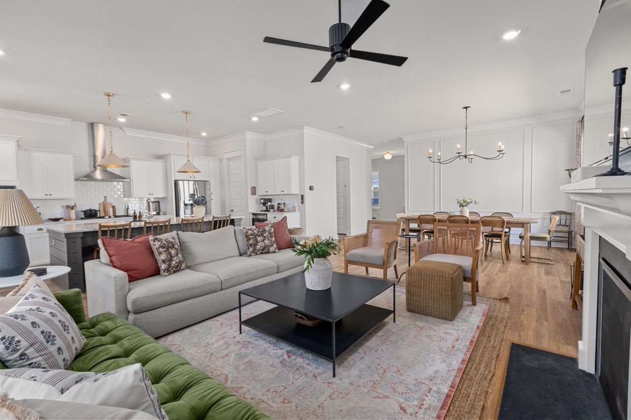 2810 Pinelog Lane Photo 13