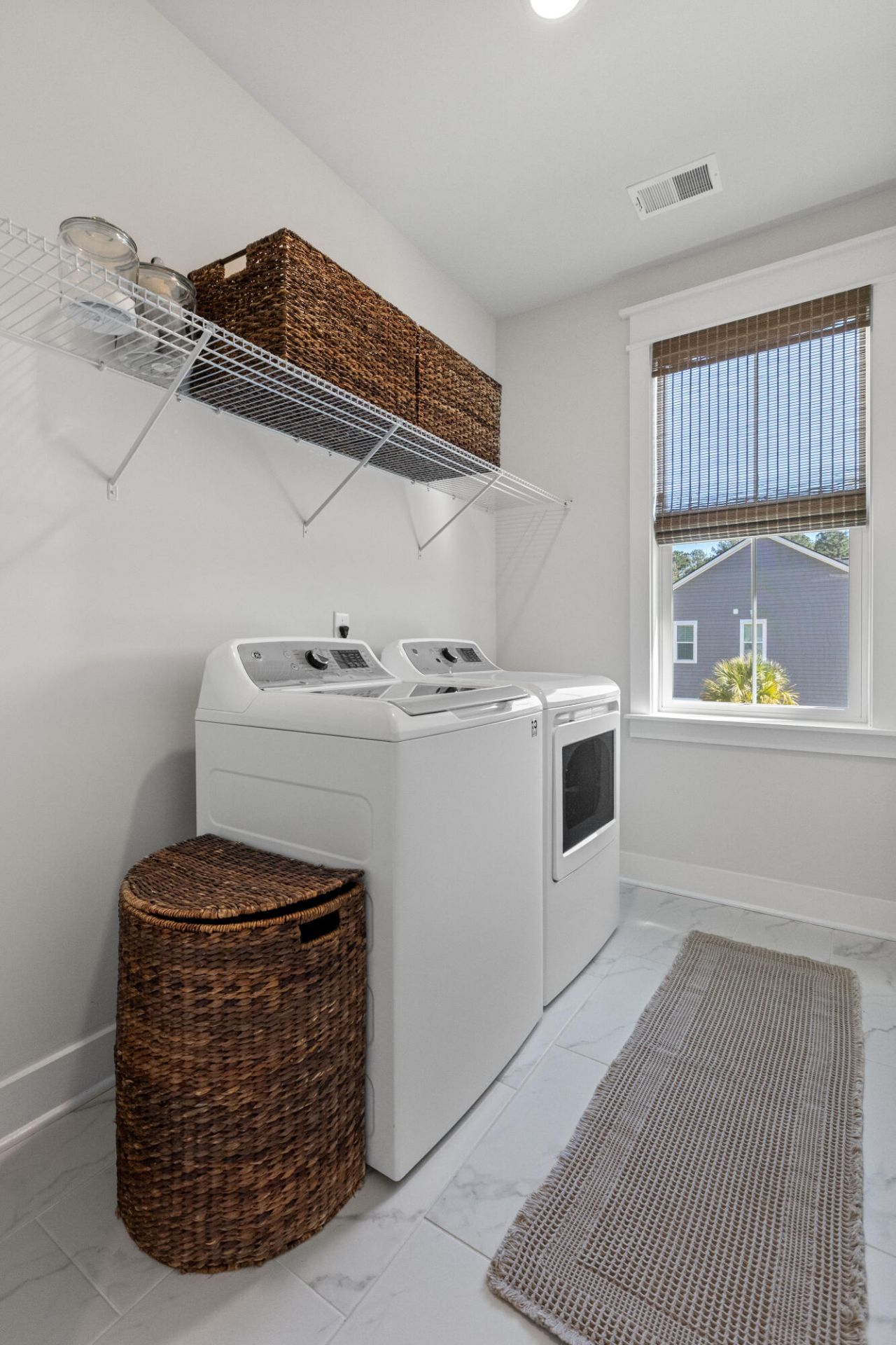 2810 Pinelog Lane Photo 32