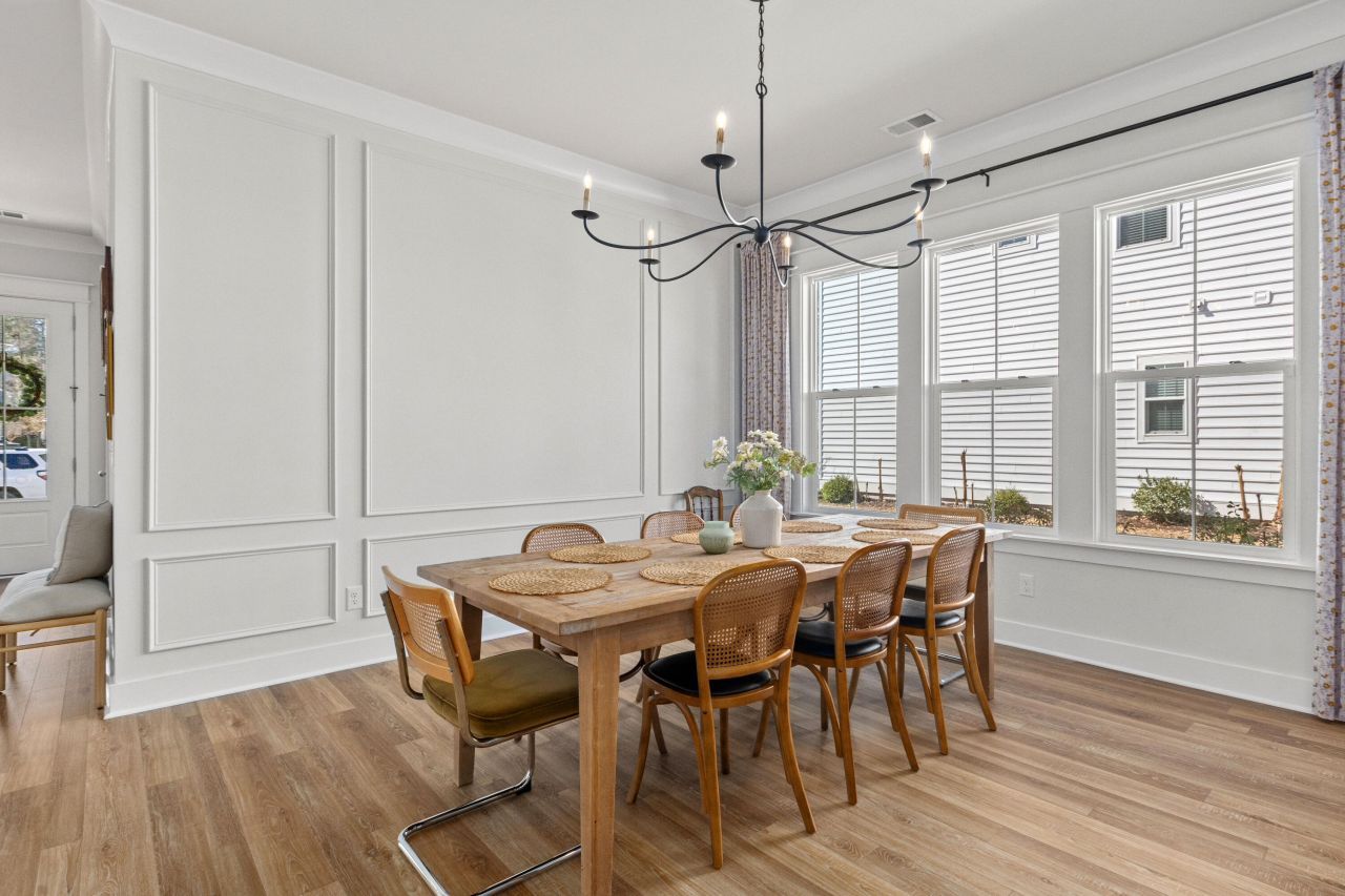 2810 Pinelog Lane Photo 9