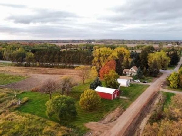 32266 Virgo Street NE, North Branch, MN 55056