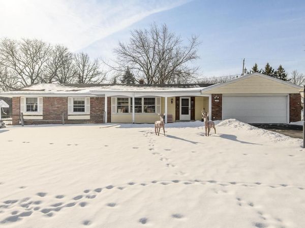 17685 Evergreen COURT, Brookfield, WI 53045