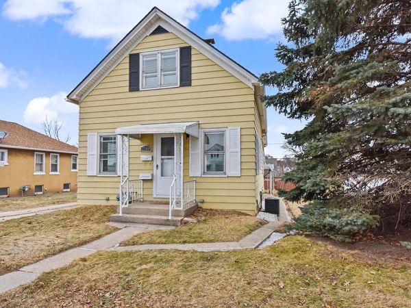 2348 S 84th STREET, West Allis, WI 53227