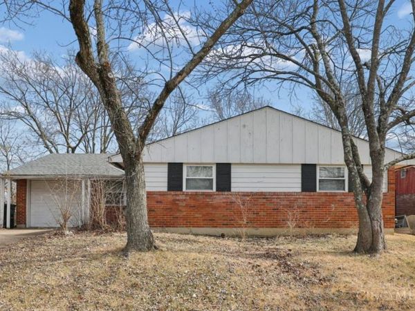 12128 Benadir Road, Springdale, OH 45246