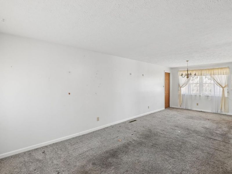 12128 Benadir Road, Springdale, OH 45246 Photo 5