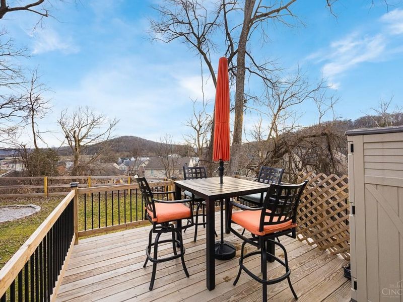 1949 Washburn Street, Cincinnati, OH 45223 Photo 25