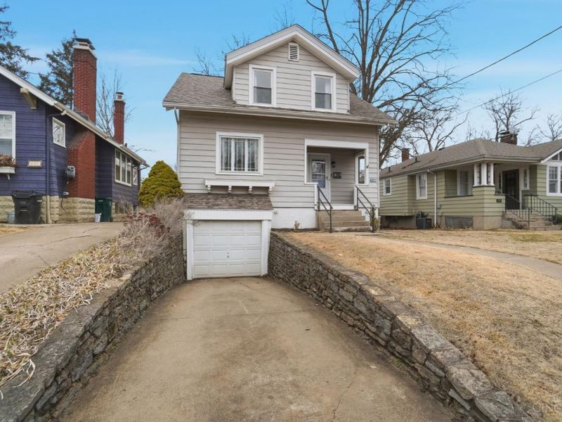 3786 Aylesboro Avenue, Cincinnati, OH 45208 Photo 2