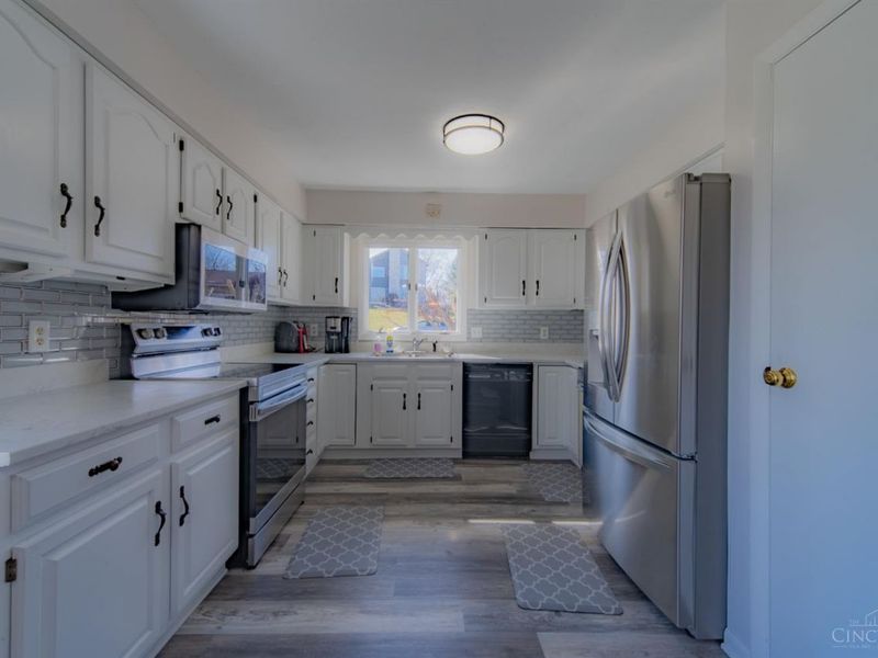 1334 Carlin Court, Fairfield, OH 45014 Photo 2