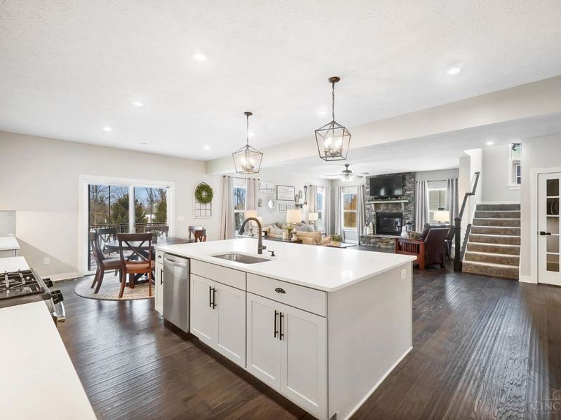 1489 Pine Bluffs Way, Miami Twp, OH 45150 Photo 13