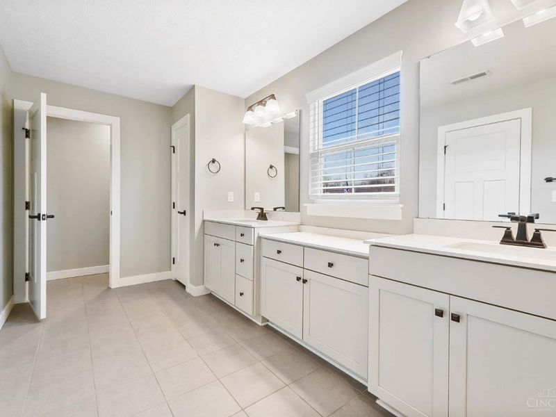 1489 Pine Bluffs Way, Miami Twp, OH 45150 Photo 41