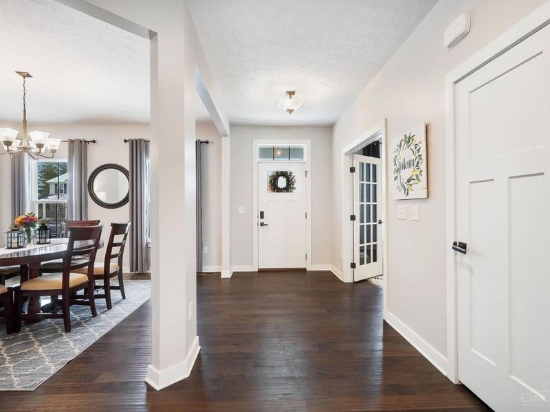 1489 Pine Bluffs Way, Miami Twp, OH 45150 Photo 6