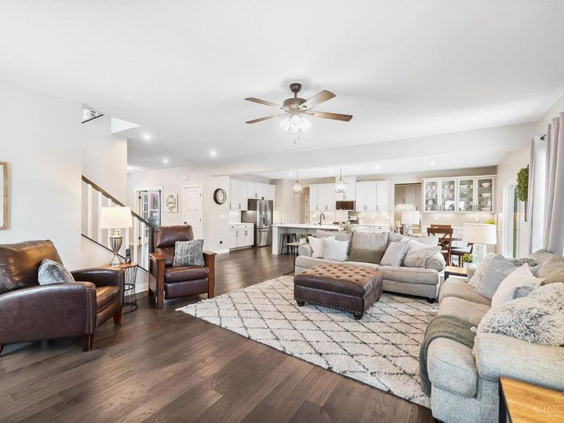 1489 Pine Bluffs Way, Miami Twp, OH 45150 Photo 9